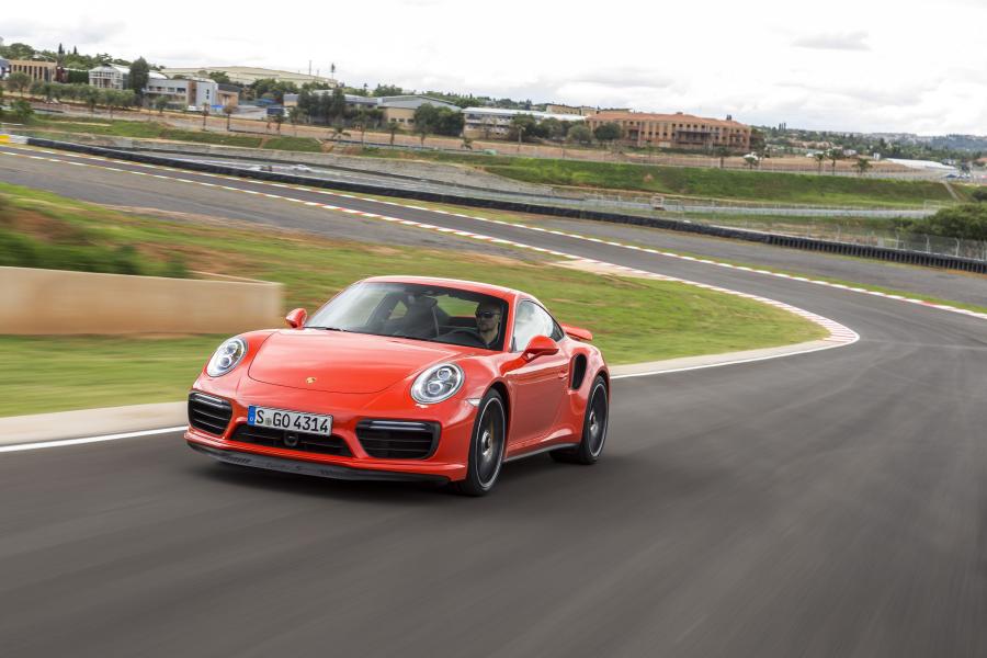  Porsche 911 Turbo S Coupe 2016 года  (WW) (фото 11 из 30)